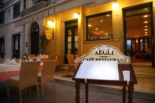 Αποτέλεσμα εικόνας για Aegli Restaurant, Liston Corfu